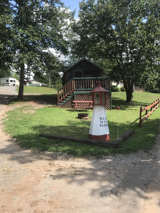 Ft. Wilderness Rv Park And Campground Whittier エクステリア 写真